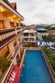 G Eleven Hotel image 24