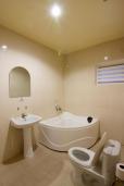 G Eleven Hotel image 5
